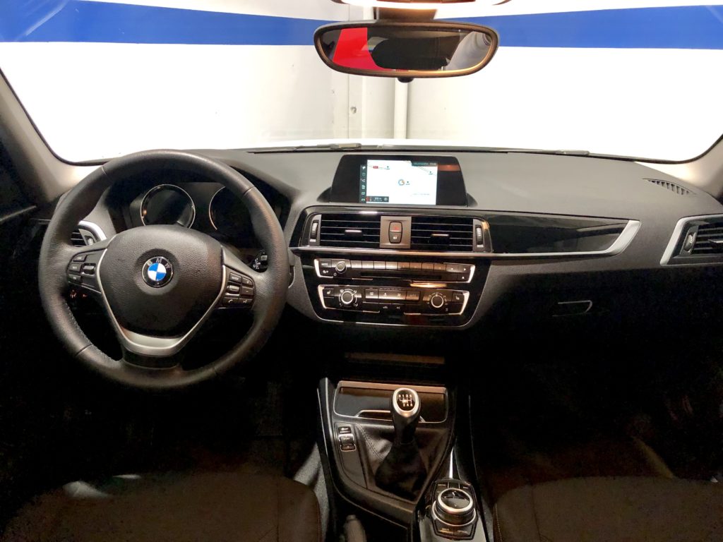 BMW blanco interior