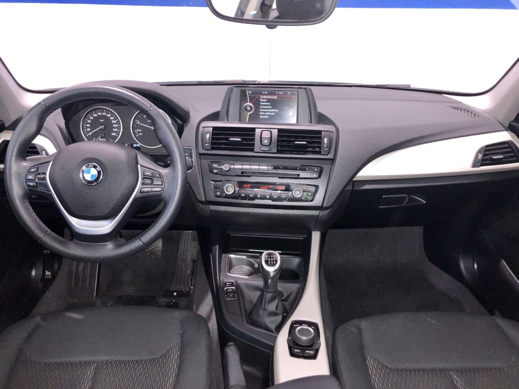 BMW blanco